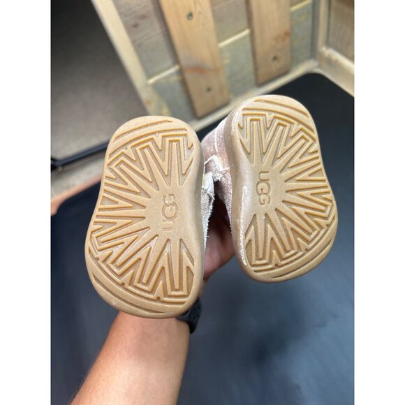 UGG Toddlers Keelan Rose Gold Metallic Glitter Sheepskin Booties Size 0/1 - Picture 5 of 7